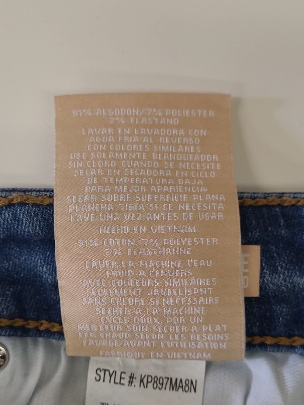 Kut from the Kloth Catherine Boyfriend Jeans Size 6 Medium Wash Stretch Denim - Picture 8 of 10